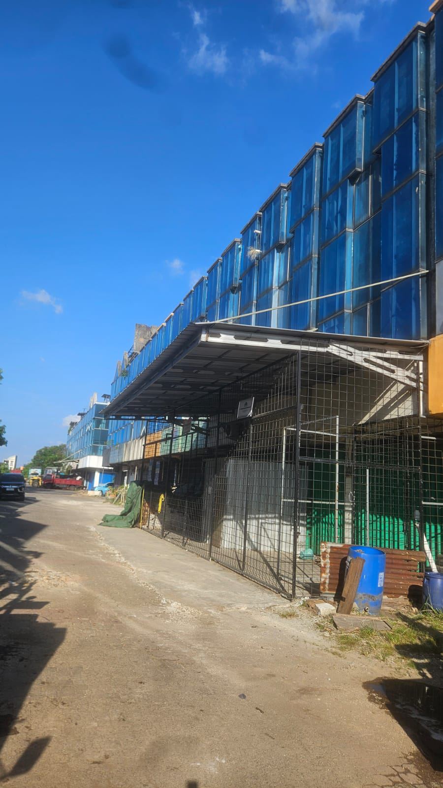 Sewa ruko gandeng 3 siap huni daan mogot acardia murah jarang ada