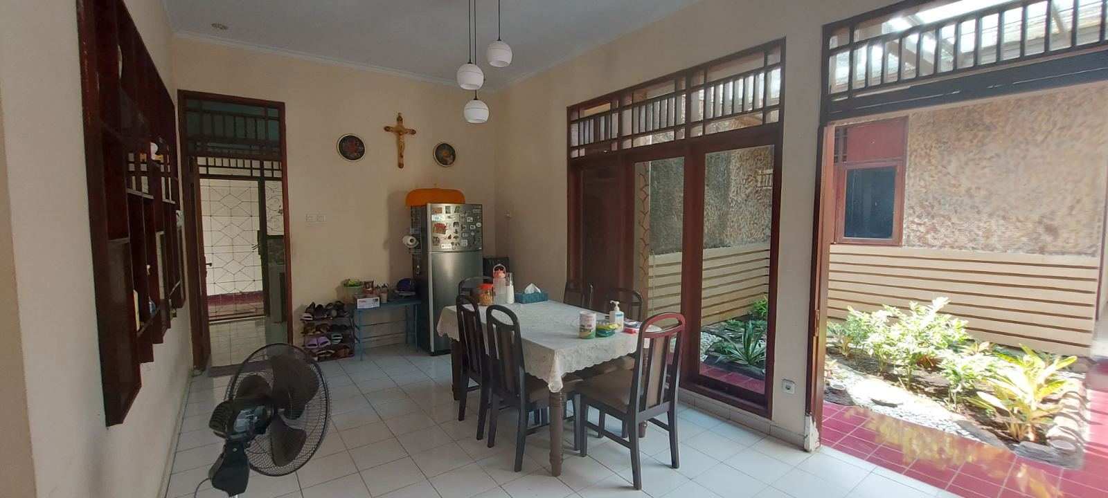 Rumah Hitung Tanah Saja di Ciputat Raya Jaksel