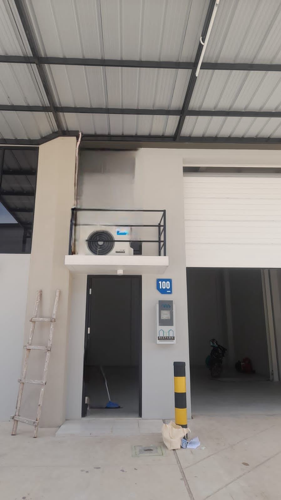 Disewakan Gudang Bizpark PIK2 Siap Pakai